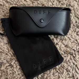 DIFF Eyewear Black Faux Leather Sunglasses Case and Drawstring Bag